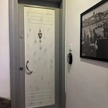 Sahin Pera 1 Stylish 2br 3ac Near Istiklal Street Apartment *