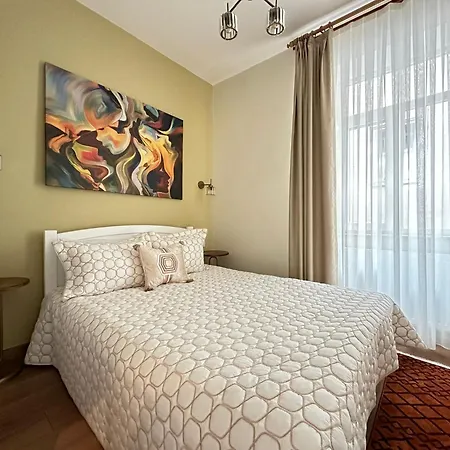 Sahin Pera 1 Stylish 2br 3ac Near Istiklal Street דירה איסטמבול